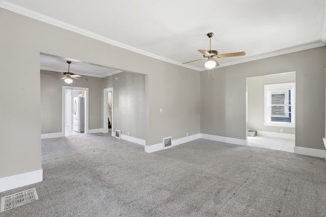 2123 Leclaire Street, Davenport, IA 52803