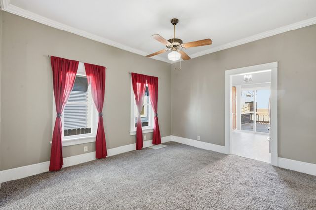 2123 Leclaire Street, Davenport, IA 52803