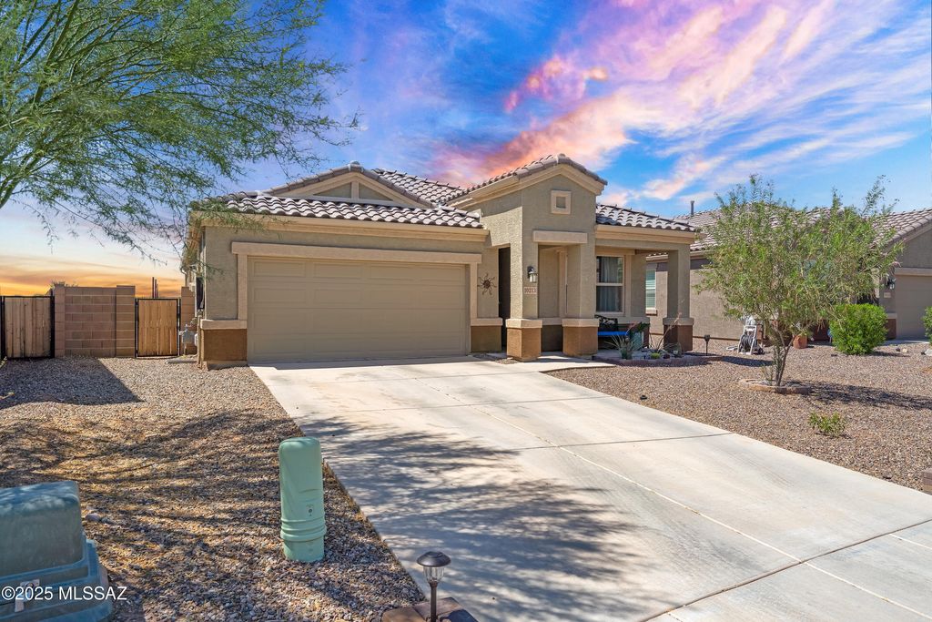10213 N Leopard Gecko Terrace, Marana, AZ 85653