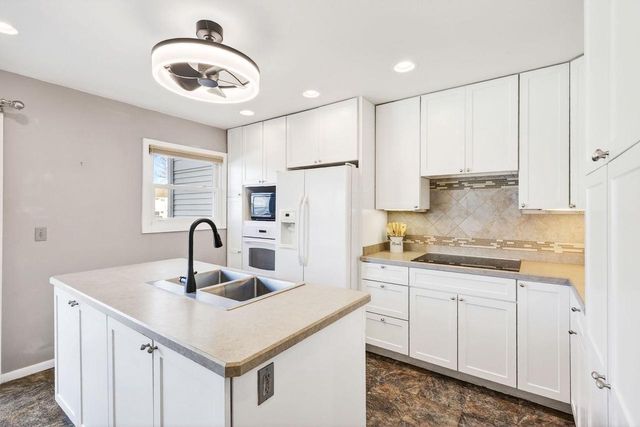 7322 Mockingbird Lane, Middleton, WI 53562