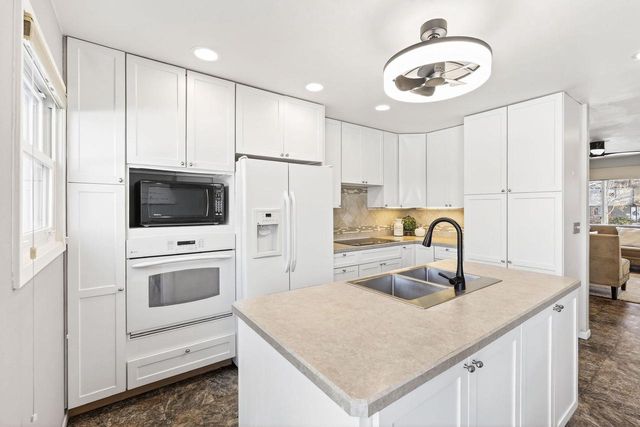 7322 Mockingbird Lane, Middleton, WI 53562