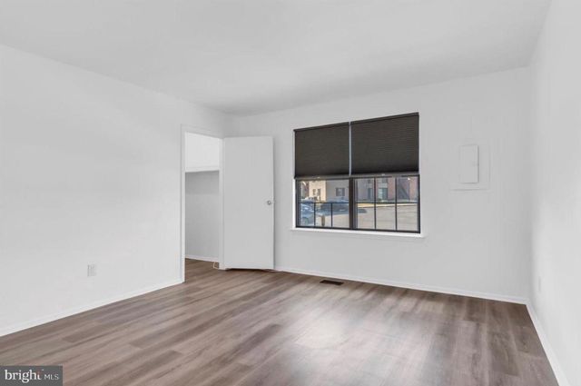 21 UXBRIDGE PL, Sewell, NJ 08080