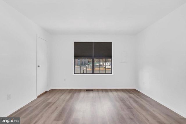 21 UXBRIDGE PL, Sewell, NJ 08080