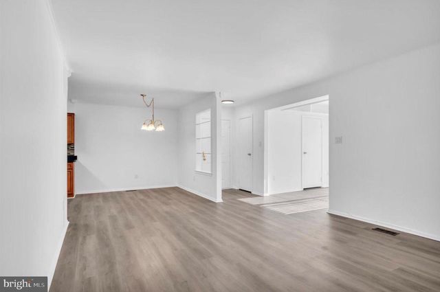 21 UXBRIDGE PL, Sewell, NJ 08080