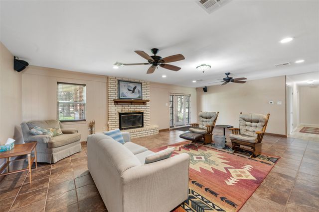 2029 Speegleville Road, Woodway, TX 76712