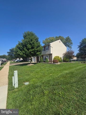 14 LAWRENCE LN, Westampton, NJ 08060
