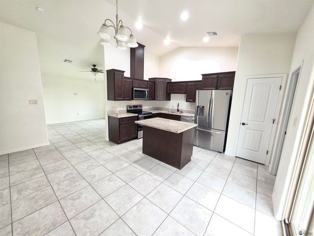 8622 E 41 St, Yuma, AZ 85365
