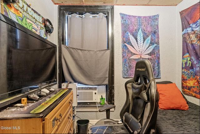 381 3rd Street, Troy, NY 12180