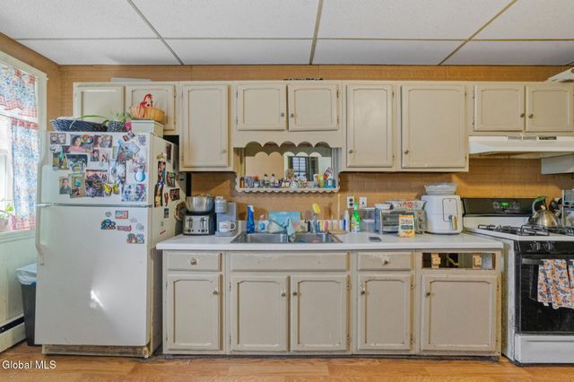 381 3rd Street, Troy, NY 12180