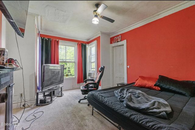 381 3rd Street, Troy, NY 12180