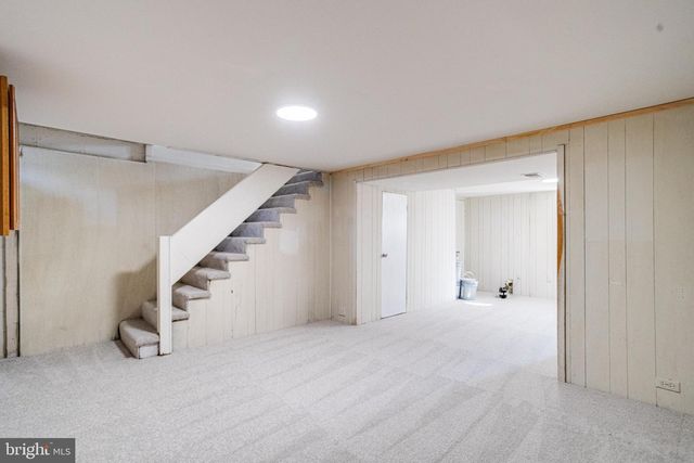 3329 WALLFORD DR, Baltimore, MD 21222