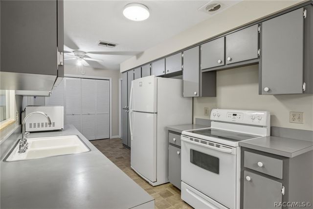 388 W Sugarmaple Lane, Beverly Hills, FL 34465