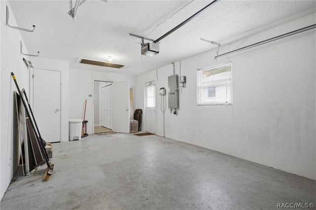 388 W Sugarmaple Lane, Beverly Hills, FL 34465