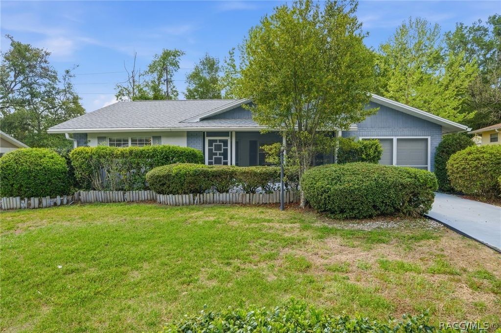 388 W Sugarmaple Lane, Beverly Hills, FL 34465