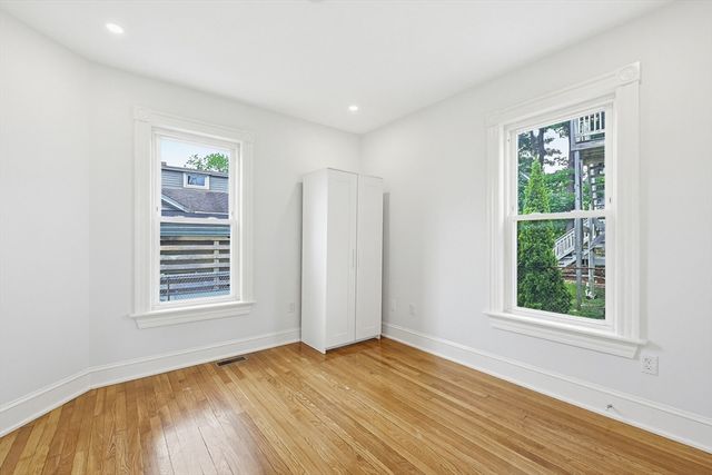 106 Dean Ave. 1, Franklin, MA 02038