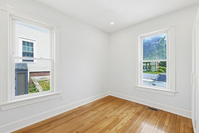 106 Dean Ave. 1, Franklin, MA 02038