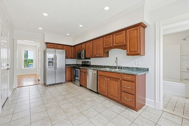 106 Dean Ave. 1, Franklin, MA 02038