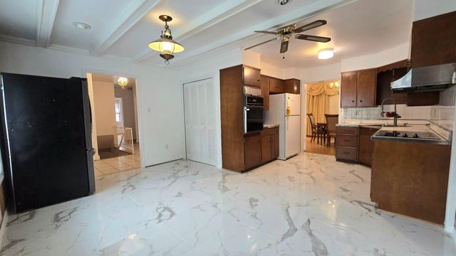 10928 PLEASANT ACRES DR, Hyattsville, MD 20783
