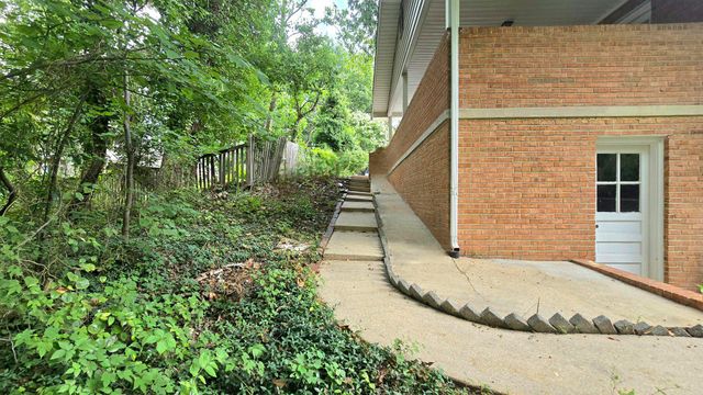 10928 PLEASANT ACRES DR, Hyattsville, MD 20783