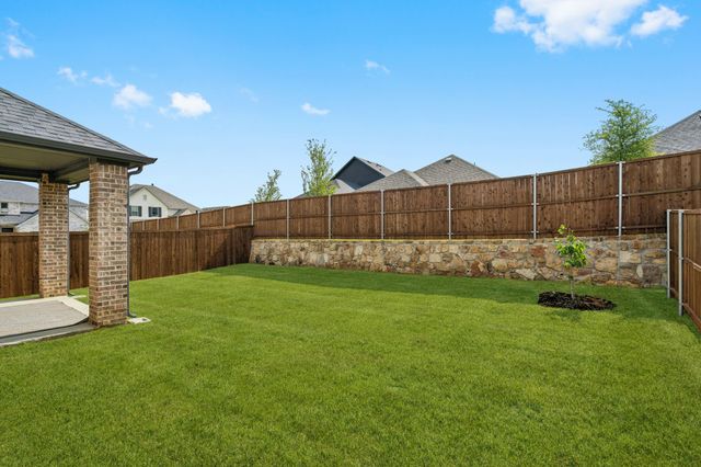 407 Holly Road, Little Elm, TX 75068