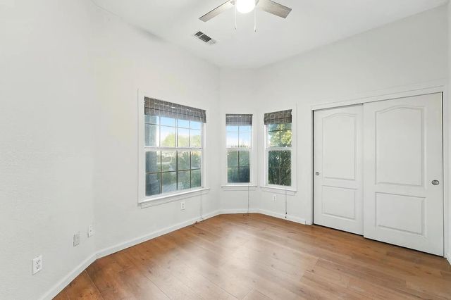 2033 Northcrest Ct, Modesto, CA 95355