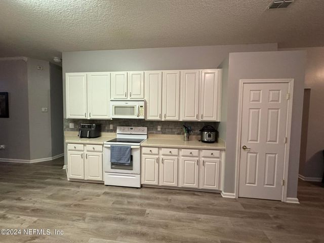 724 TIMBERMILL Lane, Orange Park, FL 32065