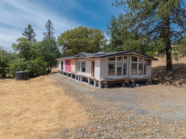 5478 Monument Drive, Grants Pass, OR 97526