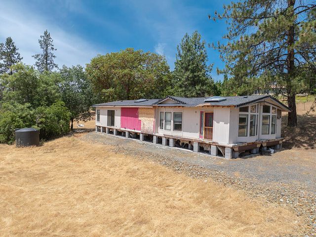 5478 Monument Drive, Grants Pass, OR 97526