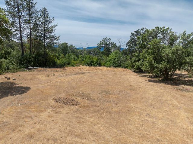 5478 Monument Drive, Grants Pass, OR 97526