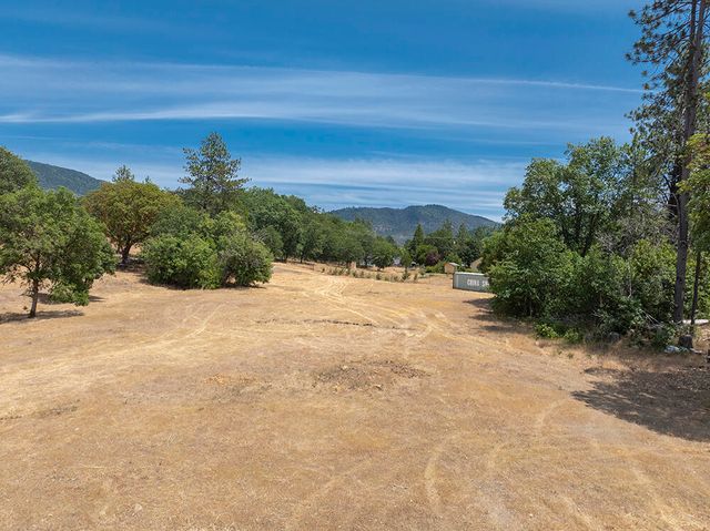 5478 Monument Drive, Grants Pass, OR 97526