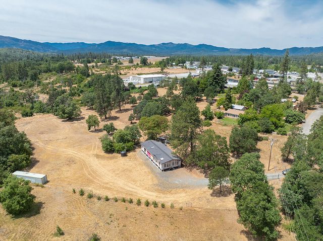 5478 Monument Drive, Grants Pass, OR 97526