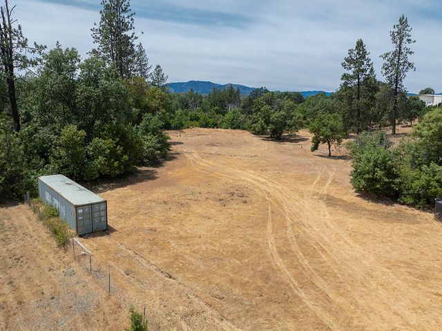 5478 Monument Drive, Grants Pass, OR 97526