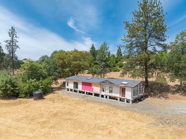5478 Monument Drive, Grants Pass, OR 97526
