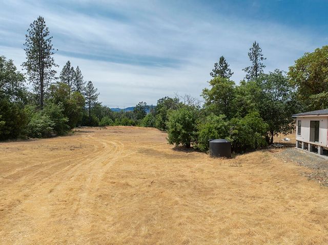 5478 Monument Drive, Grants Pass, OR 97526