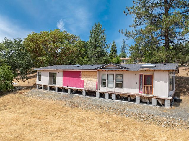 5478 Monument Drive, Grants Pass, OR 97526