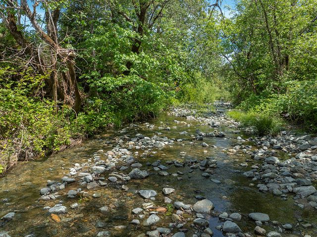 5478 Monument Drive, Grants Pass, OR 97526