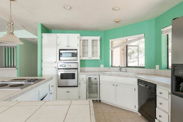 5478 Monument Drive, Grants Pass, OR 97526
