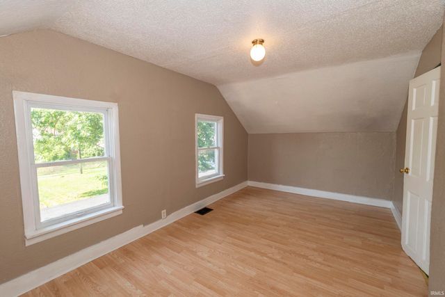 2622 Dunham Street, South Bend, IN 46619