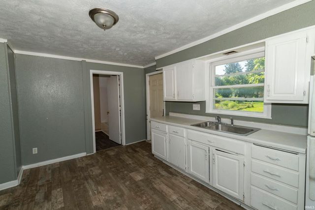 2622 Dunham Street, South Bend, IN 46619
