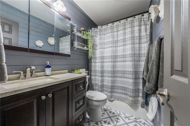 7109 NW 75th Street, Kansas City, MO 64152