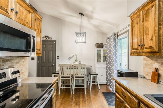 7109 NW 75th Street, Kansas City, MO 64152