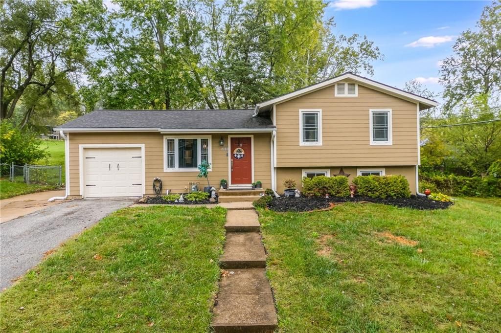 7109 NW 75th Street, Kansas City, MO 64152