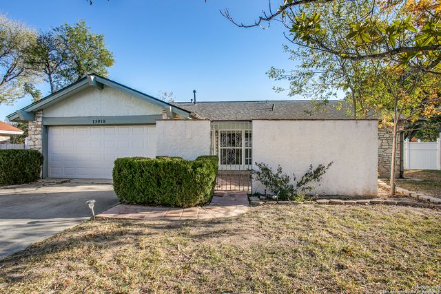 13910 Thebes, Universal City, TX 78148