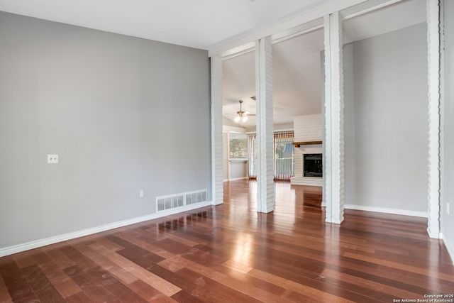 13910 Thebes, Universal City, TX 78148