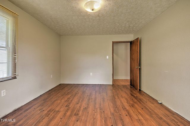 351 Silver Lake Road, Church Hill, TN 37642