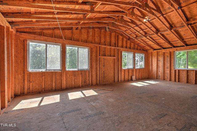 351 Silver Lake Road, Church Hill, TN 37642