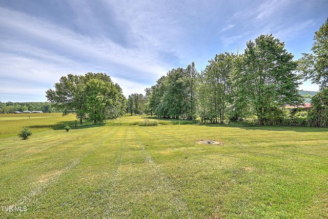 351 Silver Lake Road, Church Hill, TN 37642