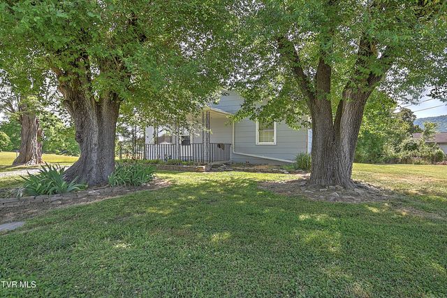 351 Silver Lake Road, Church Hill, TN 37642