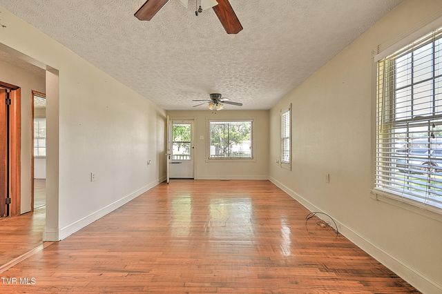 351 Silver Lake Road, Church Hill, TN 37642