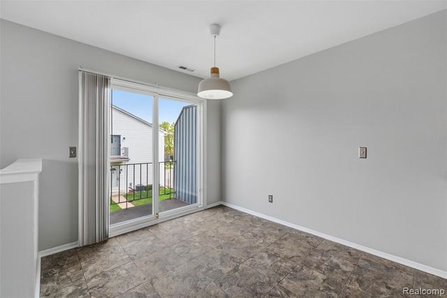 42564 Saratoga Road 31, Canton, MI 48187